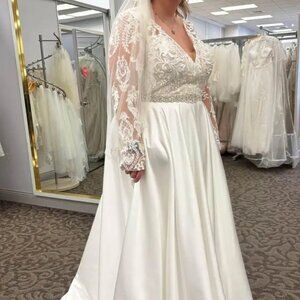 Brand New Oleg Cassini Wedding Dress